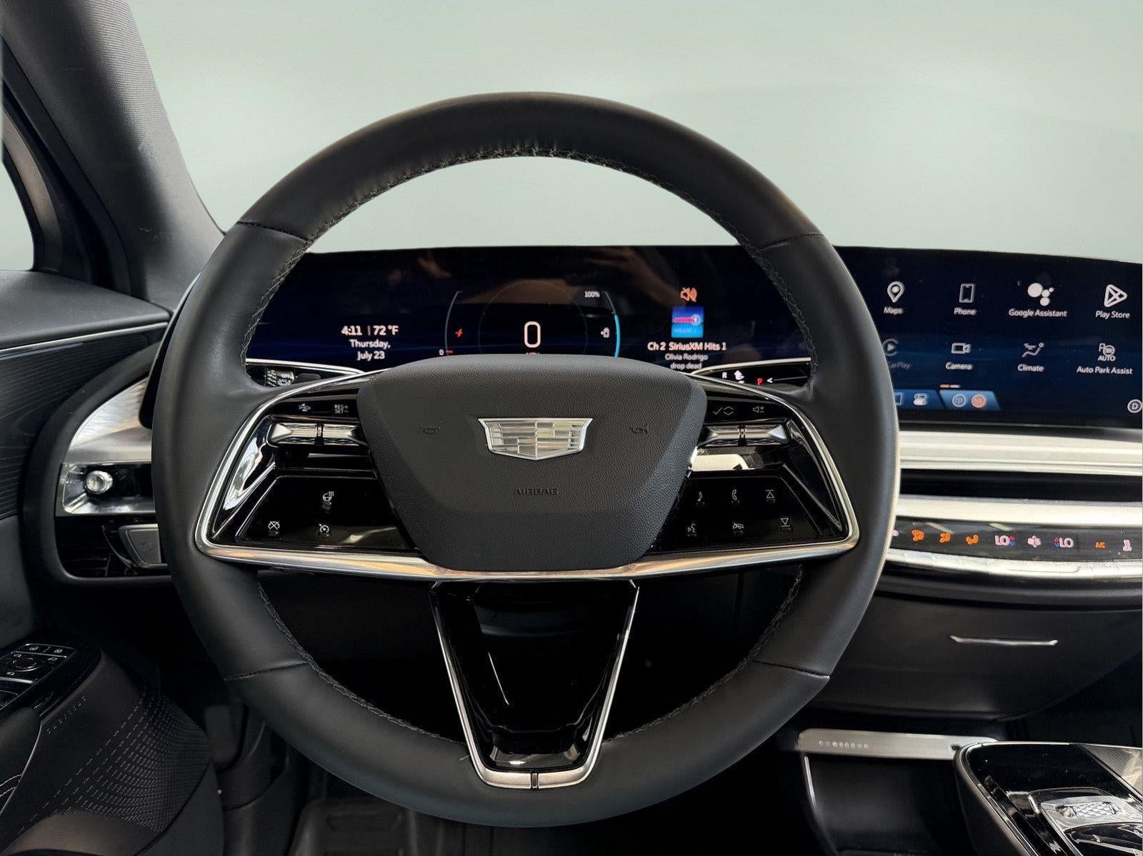 2024 Cadillac LYRIQ Luxury 1