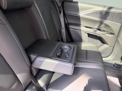 2024 Cadillac LYRIQ Luxury 1