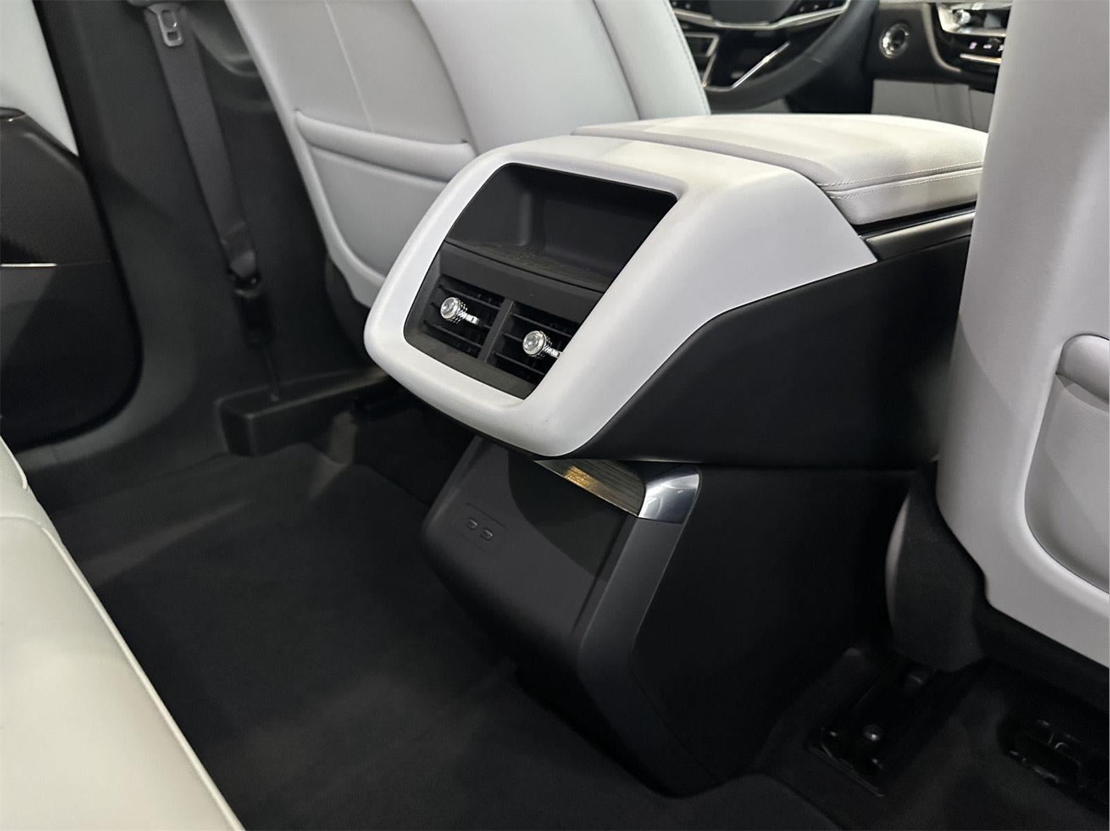 2024 Cadillac LYRIQ Sport 1