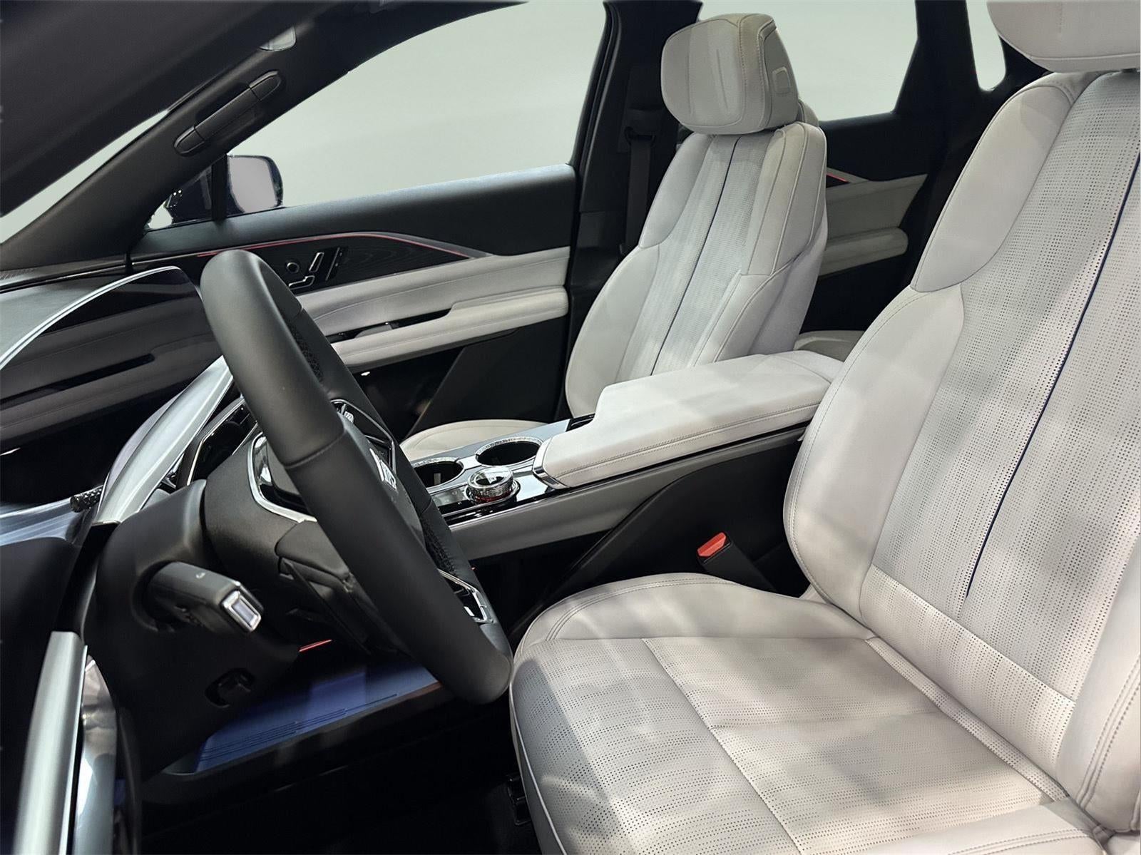 2024 Cadillac LYRIQ Sport 1