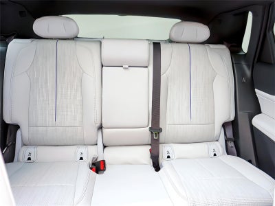 2025 Cadillac LYRIQ Sport 3