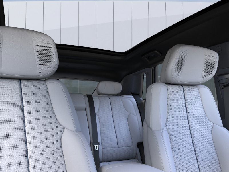 2025 Cadillac LYRIQ Sport 3