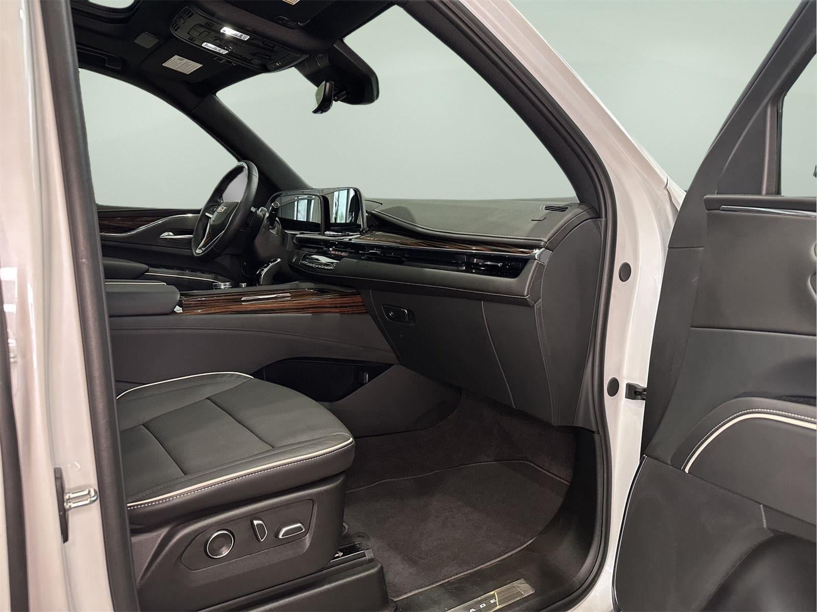 2024 Cadillac Escalade ESV Premium Luxury