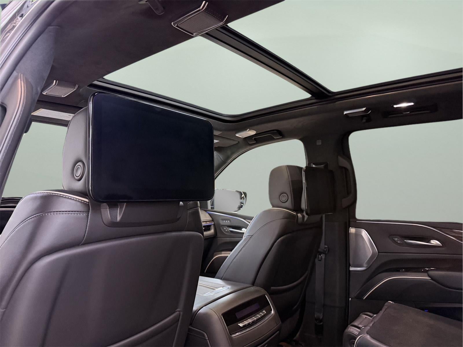 2022 Cadillac Escalade ESV Premium Luxury Platinum