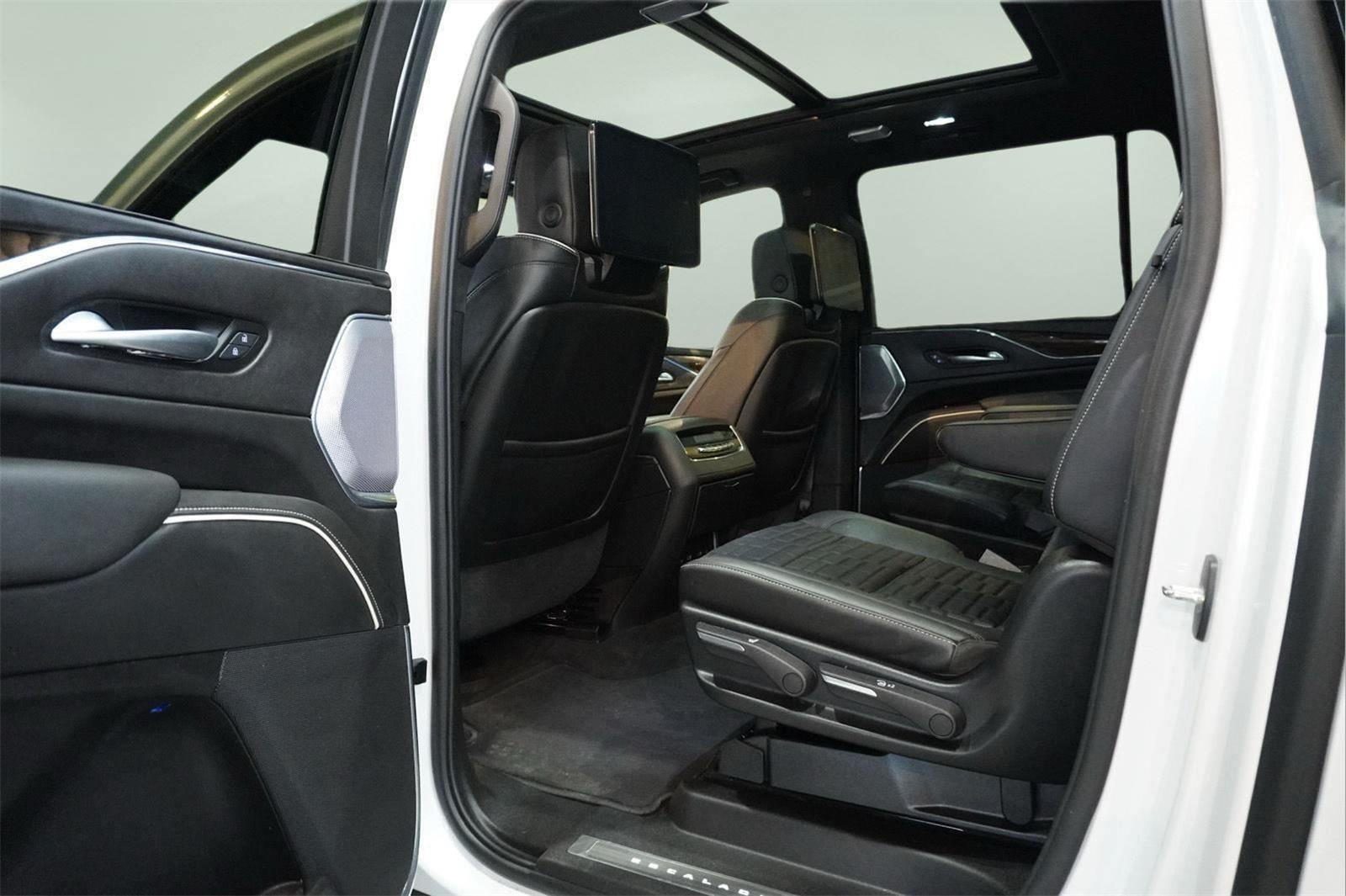 2024 Cadillac Escalade ESV Sport Platinum