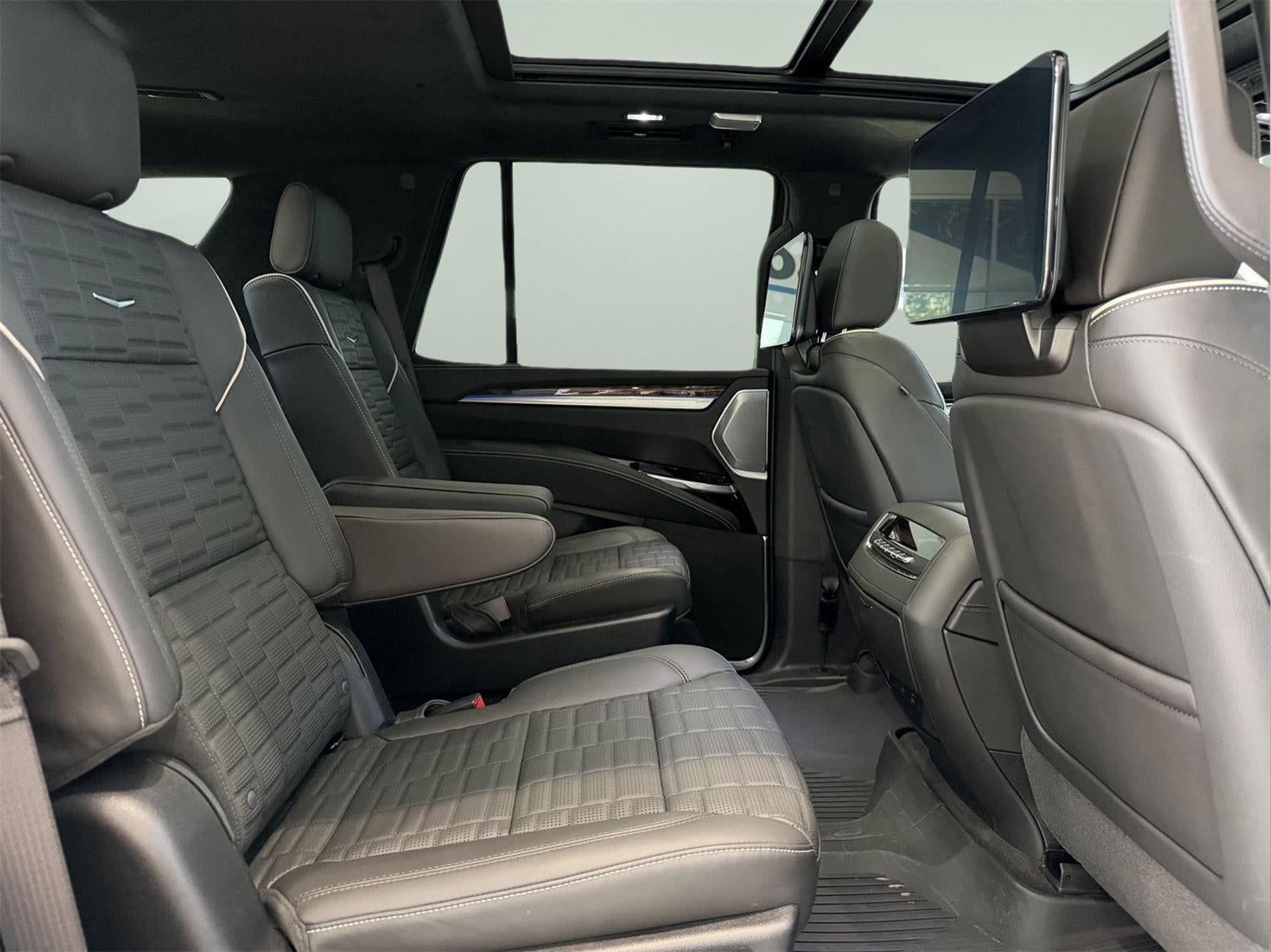 2025 Cadillac Escalade Sport Platinum