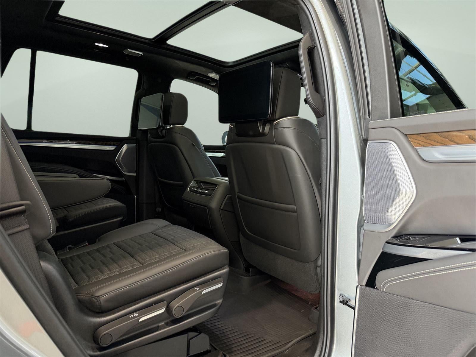 2025 Cadillac Escalade Sport Platinum