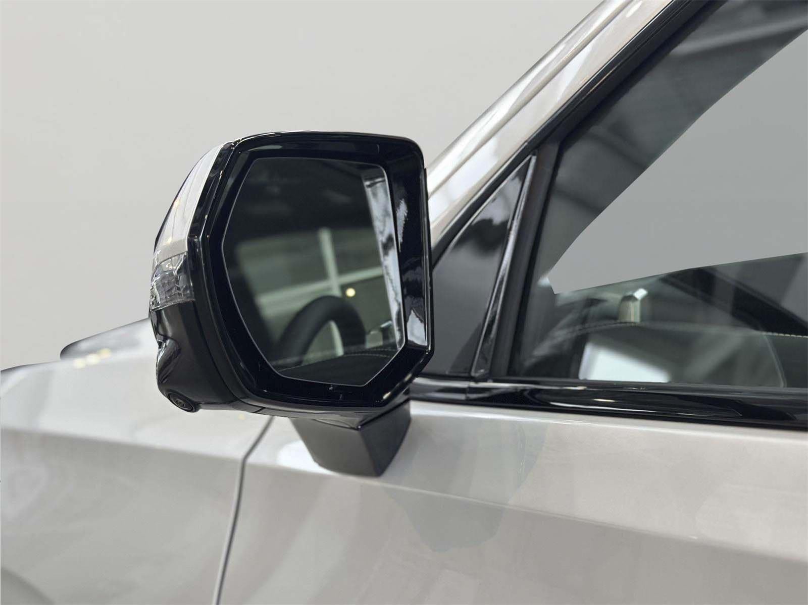 2025 Cadillac Escalade ESV Sport Platinum