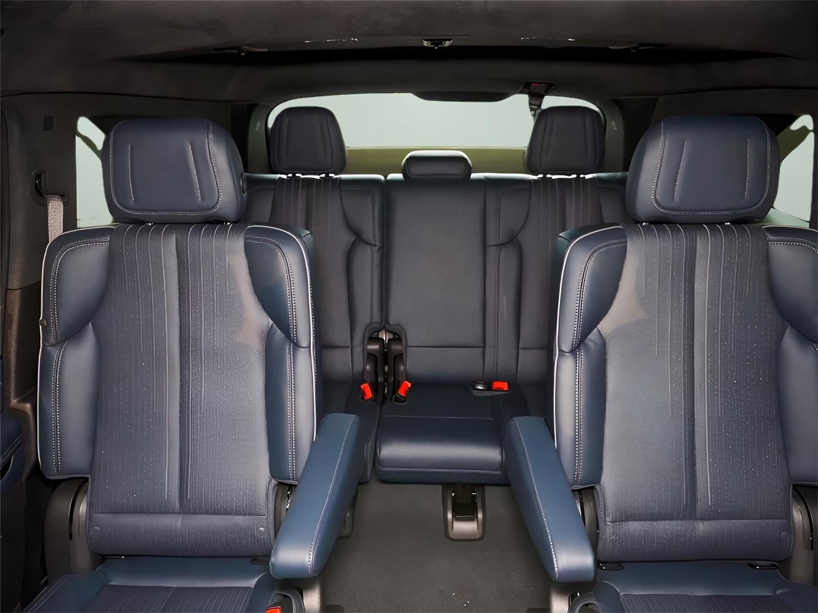 2025 Cadillac ESCALADE IQ Luxury 2