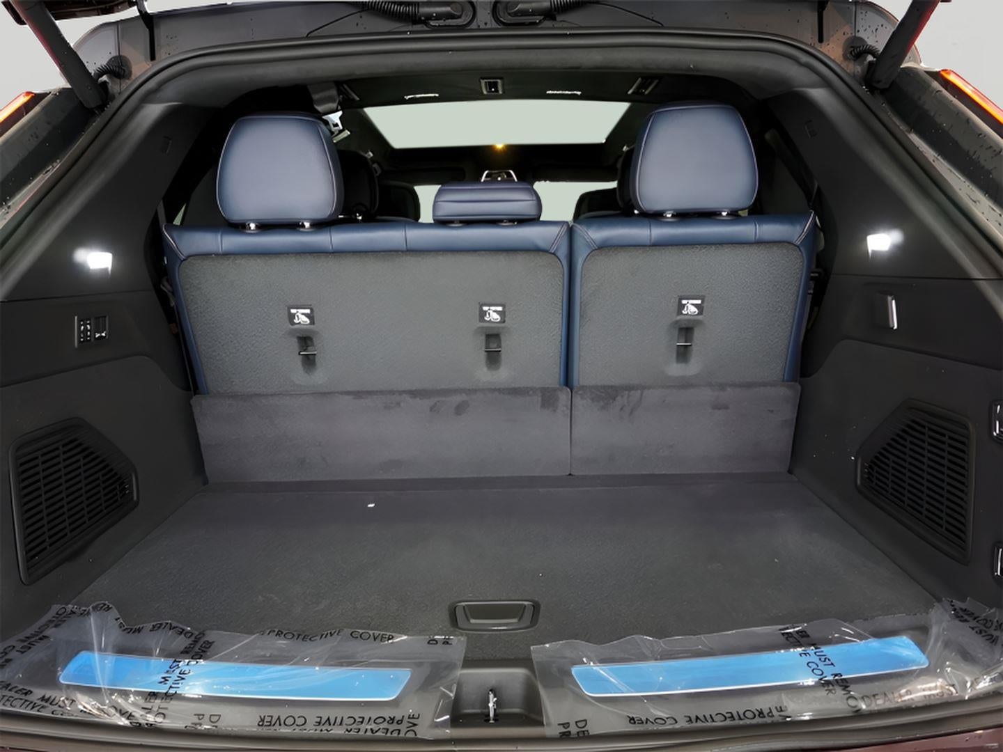 2025 Cadillac ESCALADE IQ Luxury 2