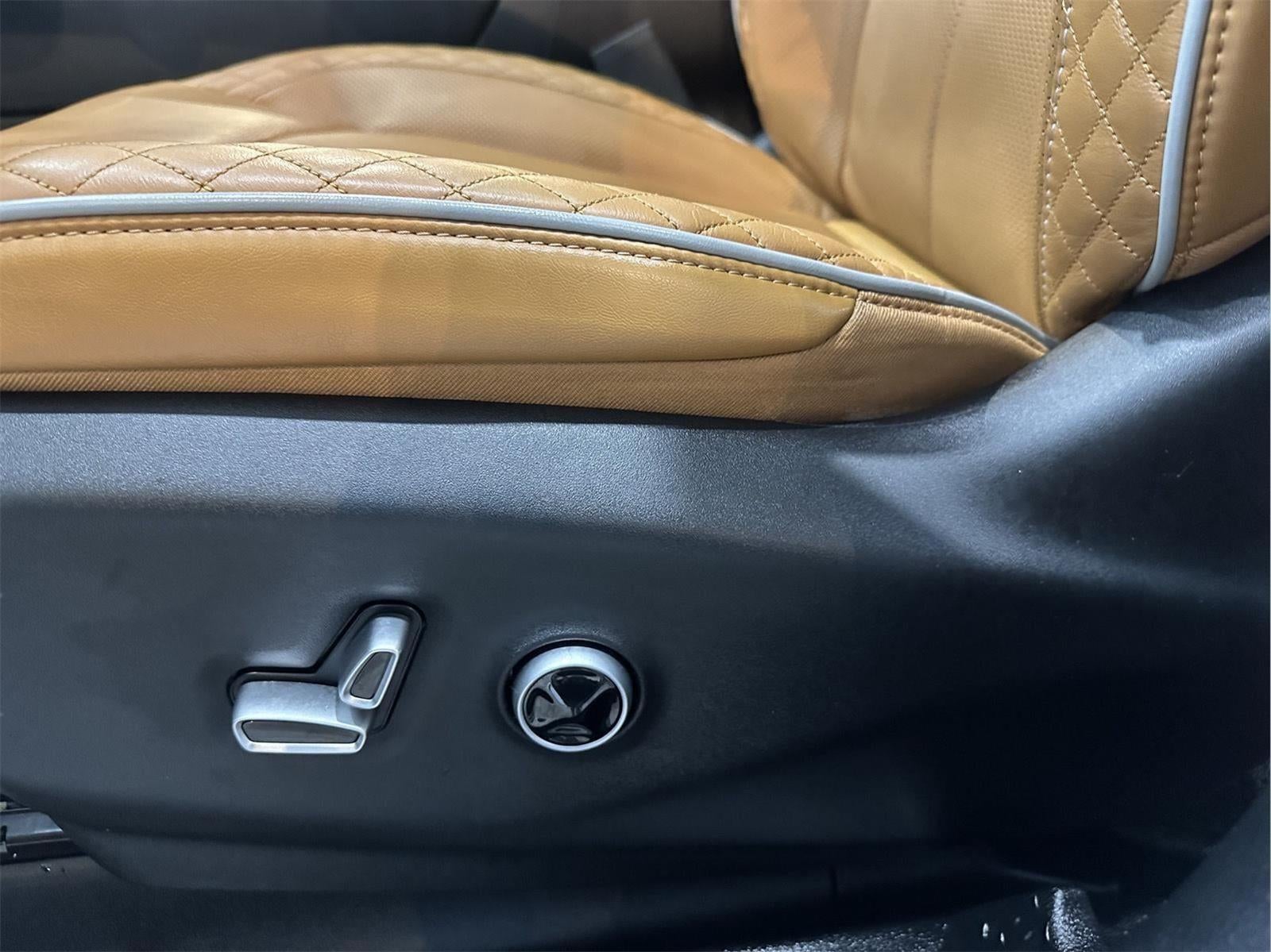 2023 Chrysler Pacifica Hybrid Pinnacle