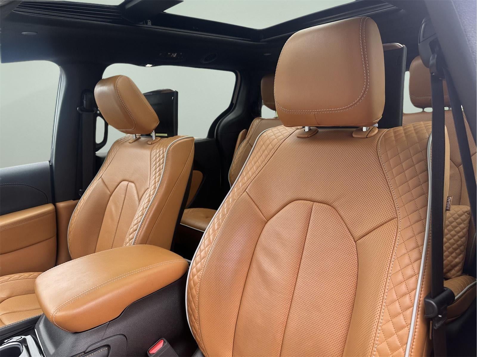 2023 Chrysler Pacifica Hybrid Pinnacle