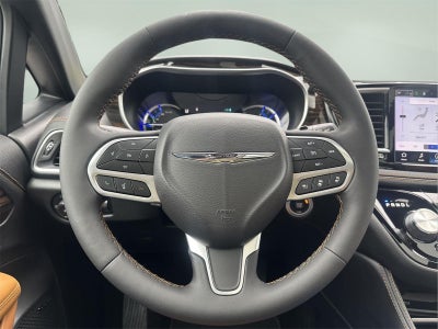 2023 Chrysler Pacifica Hybrid Pinnacle