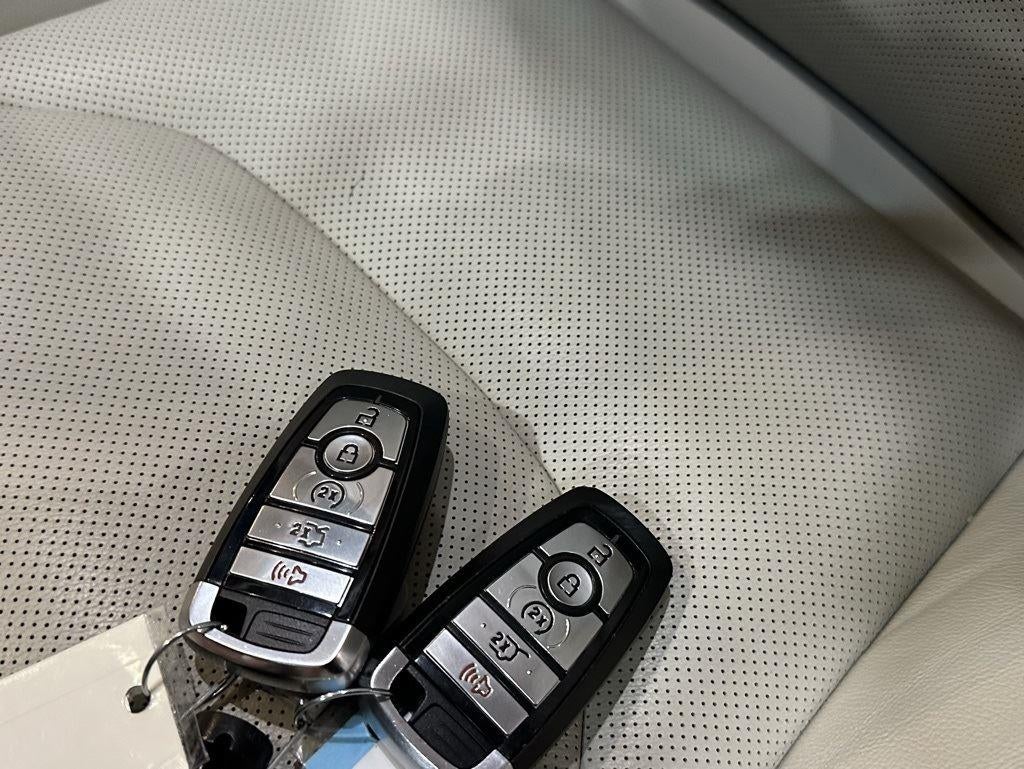 2020 Ford Edge Titanium