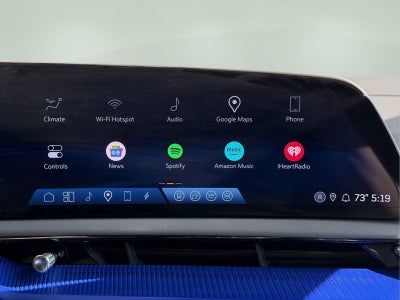 2025 Cadillac OPTIQ Luxury 1