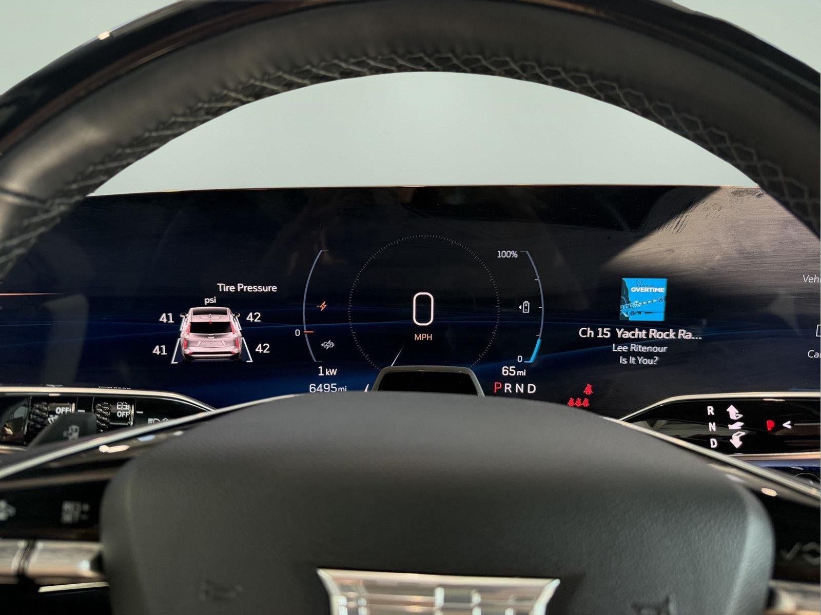 2025 Cadillac OPTIQ Luxury 1