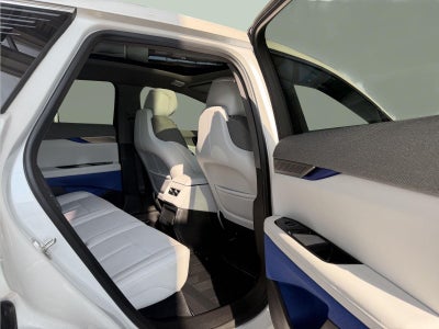 2025 Cadillac OPTIQ Luxury 1