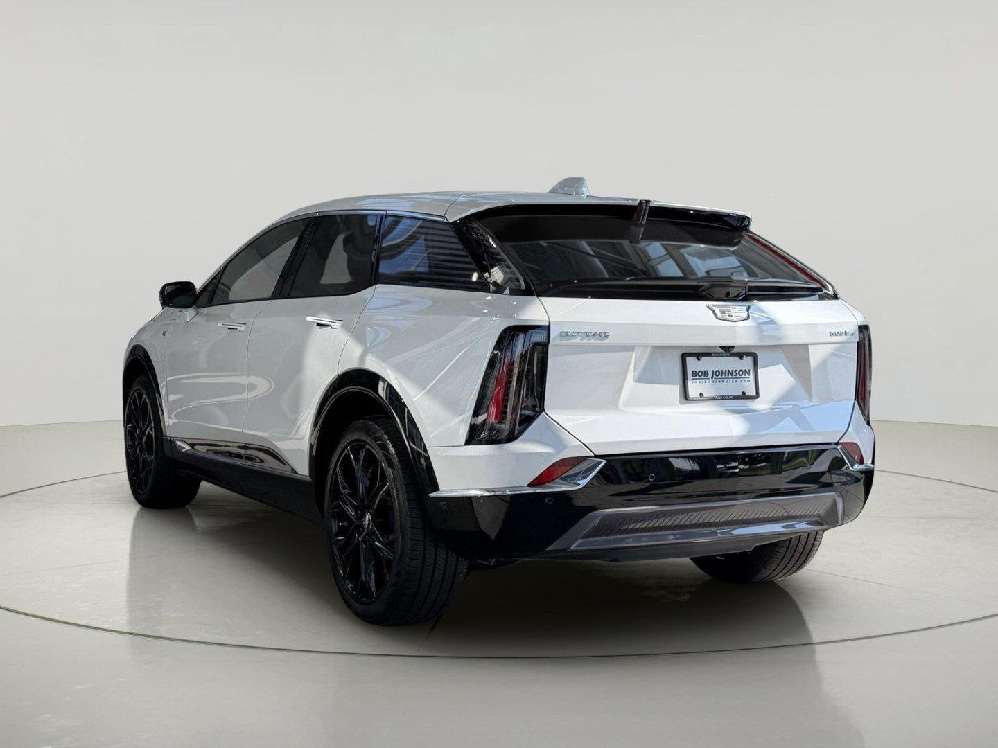 2025 Cadillac OPTIQ Luxury 1