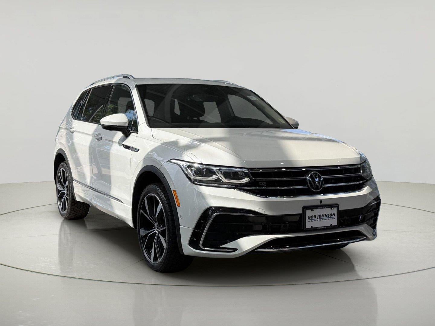 2022 Volkswagen Tiguan SEL R-Line