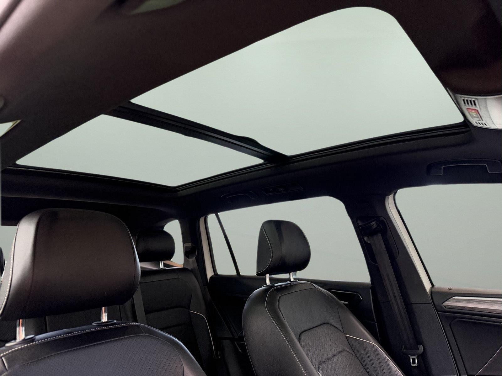 2022 Volkswagen Tiguan SEL R-Line