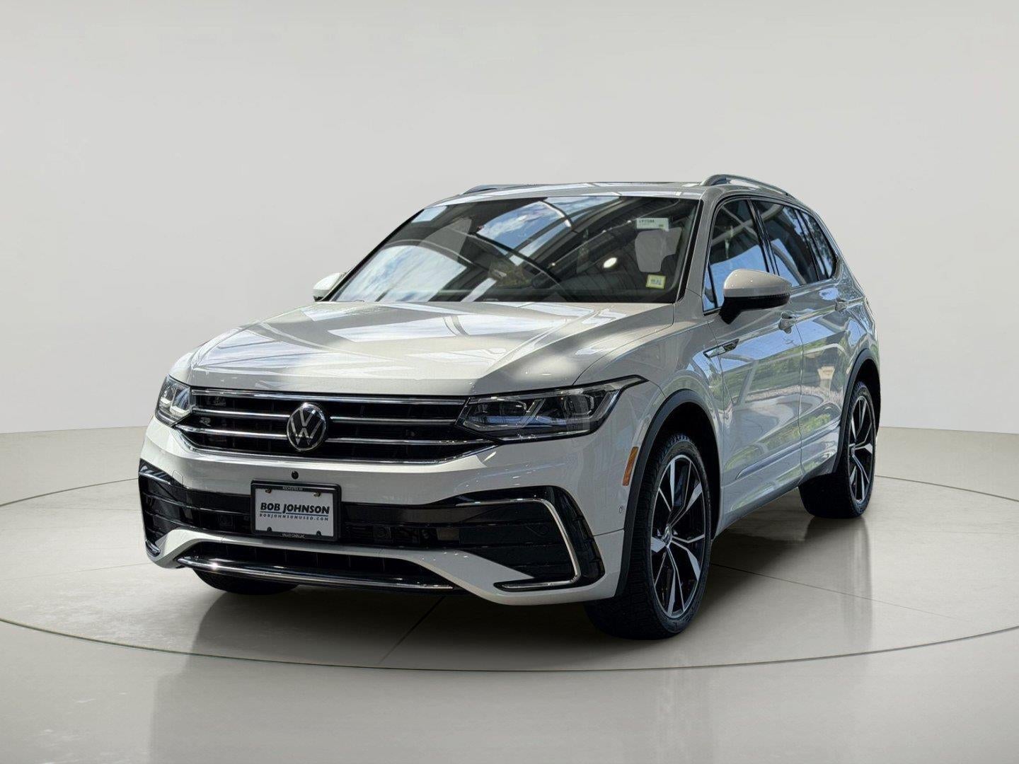 2022 Volkswagen Tiguan SEL R-Line