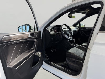 2022 Volkswagen Tiguan SEL R-Line