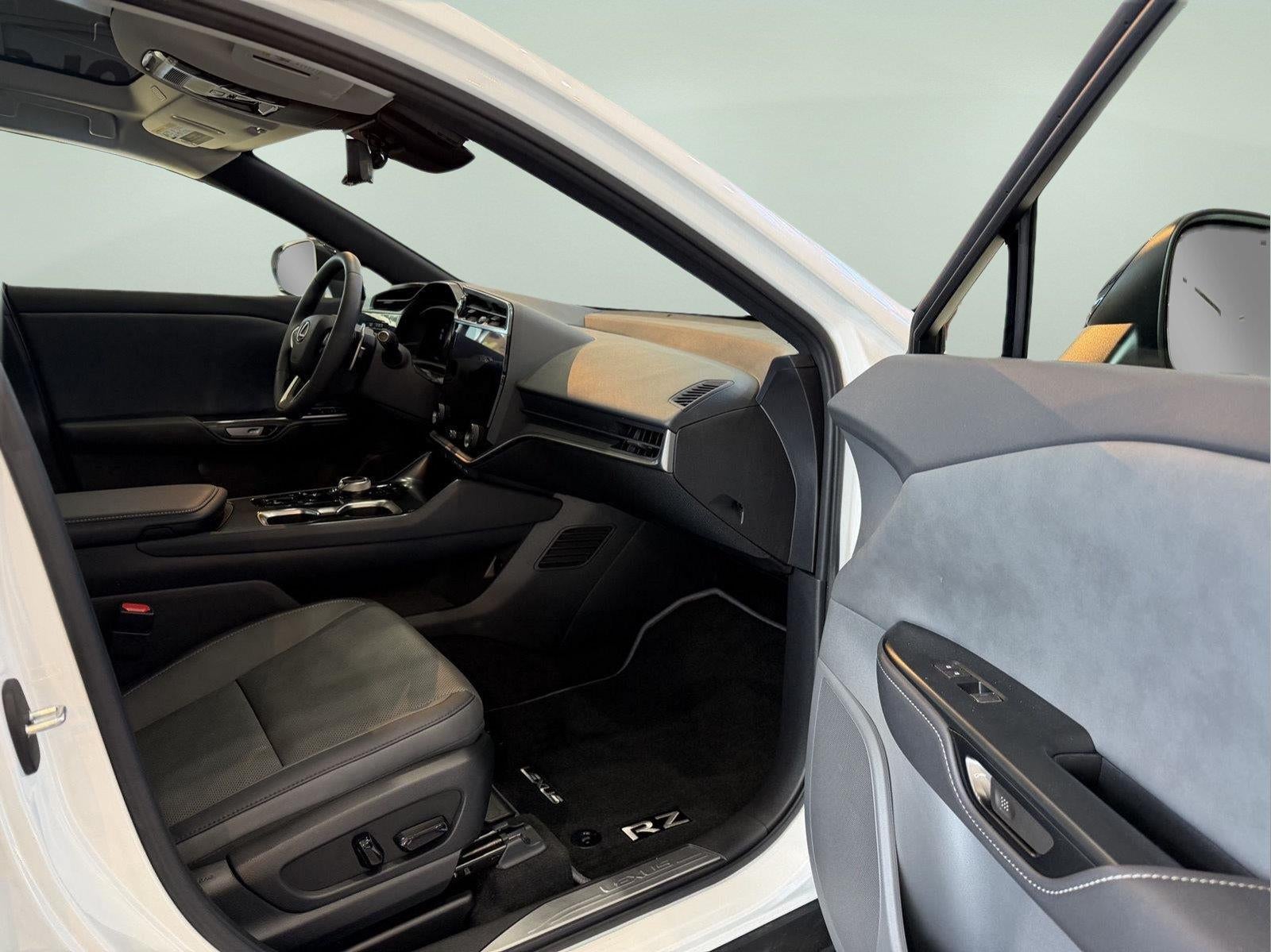 2023 Lexus RZ RZ 450e Premium